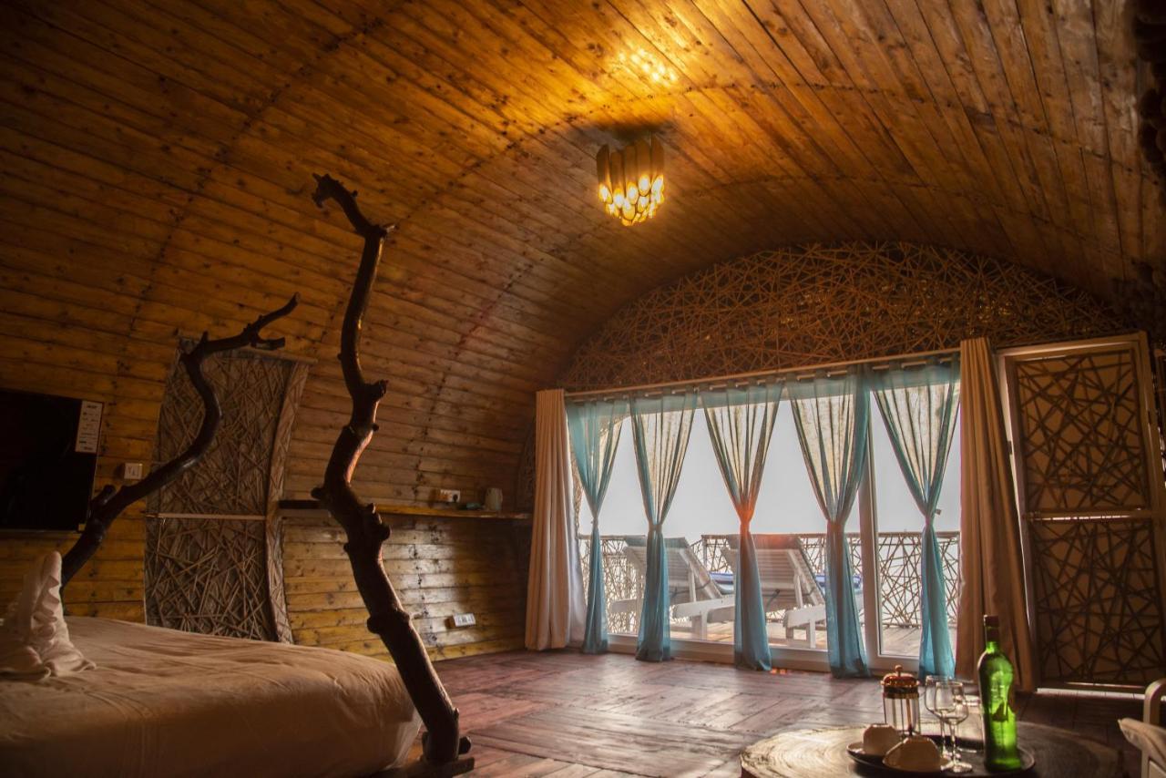 Hotel Obrigado By Craftels Canaguinim Esterno foto