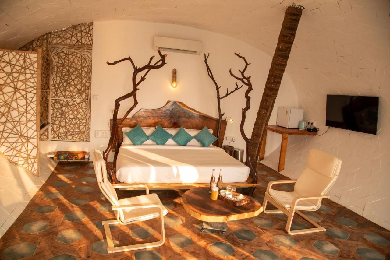 Hotel Obrigado By Craftels Canaguinim Esterno foto