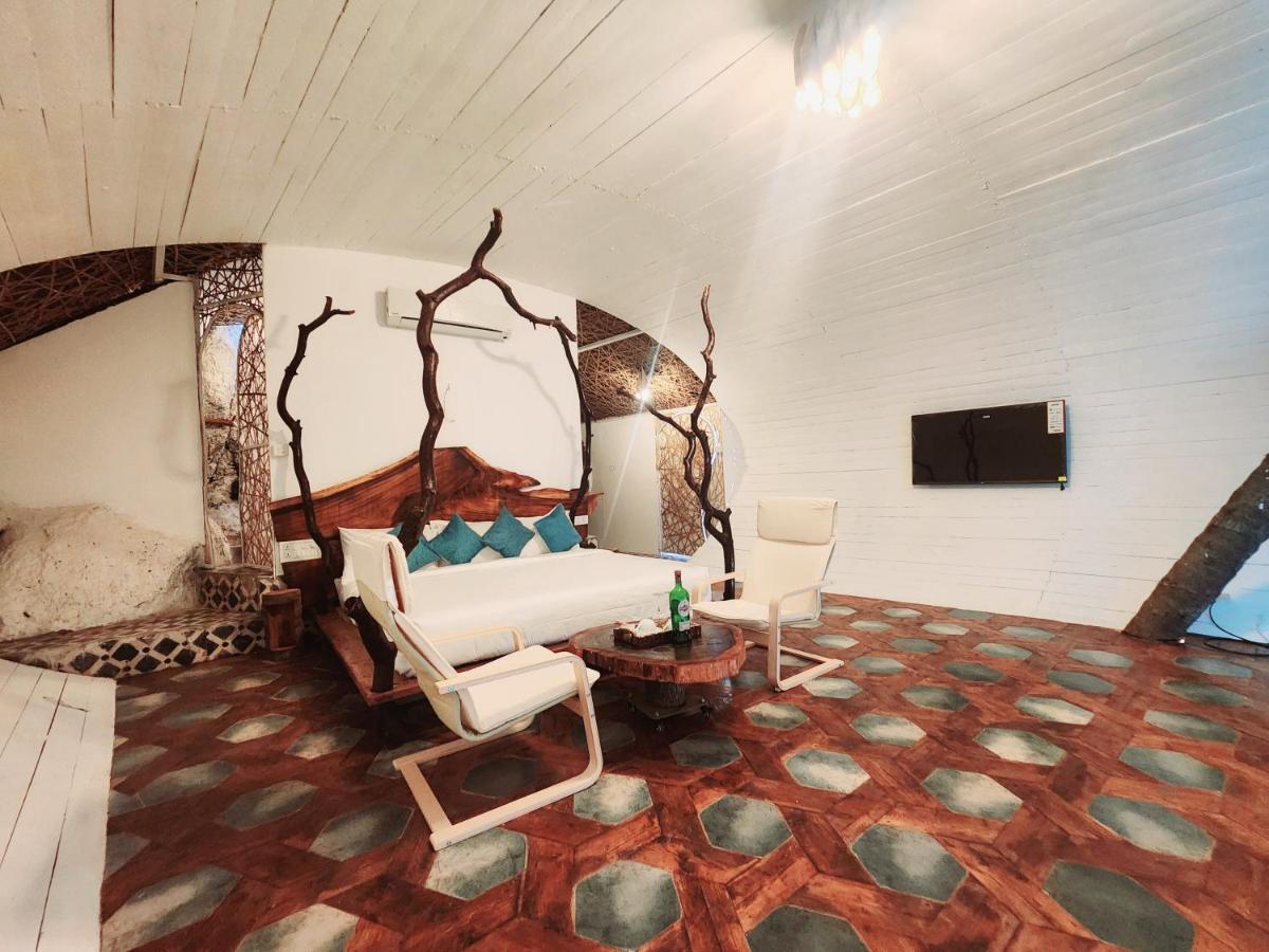 Hotel Obrigado By Craftels Canaguinim Esterno foto