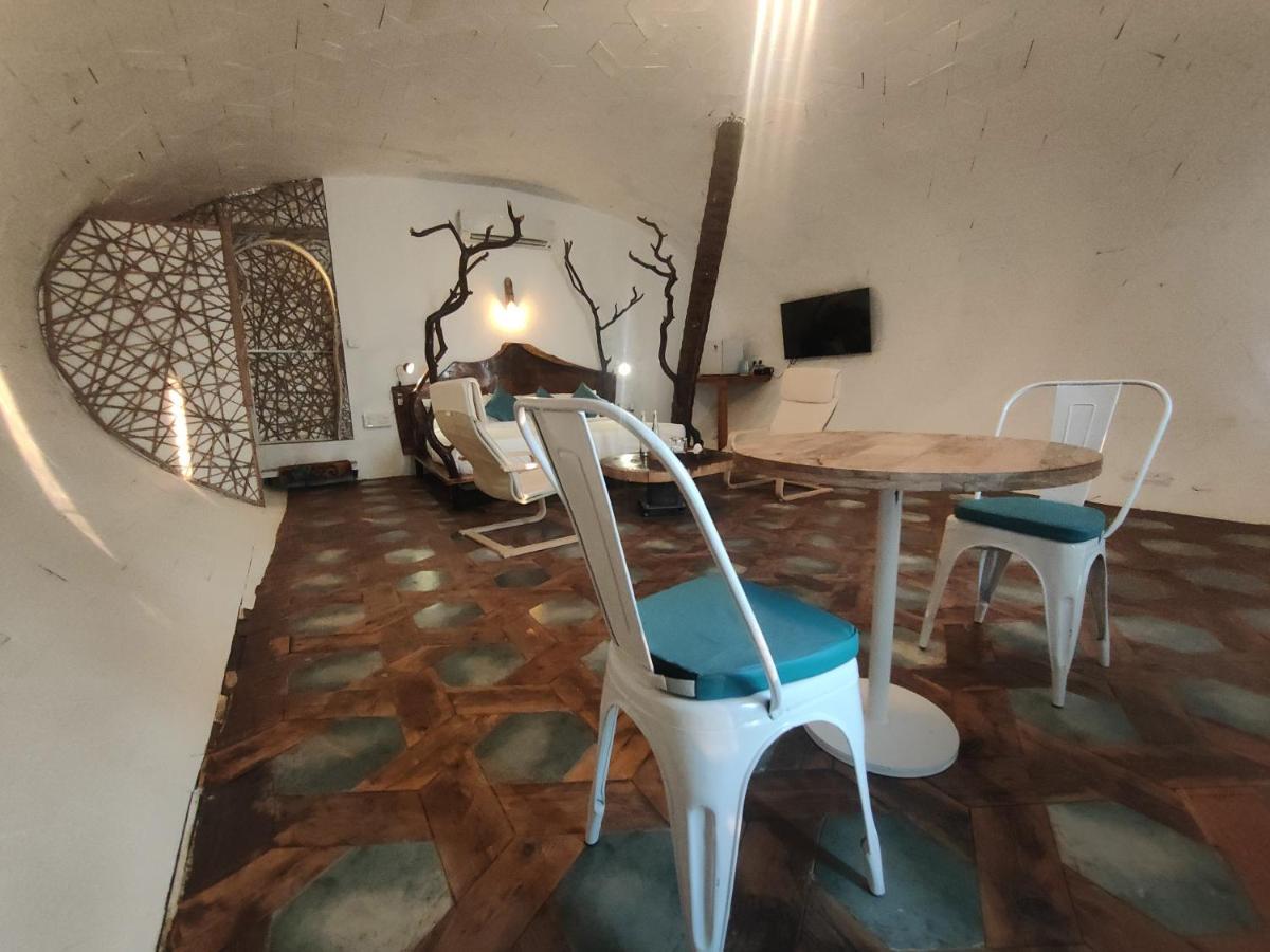 Hotel Obrigado By Craftels Canaguinim Esterno foto